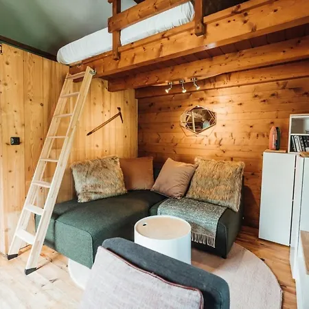 Yagire Furnished Chalet 호텔 3*
